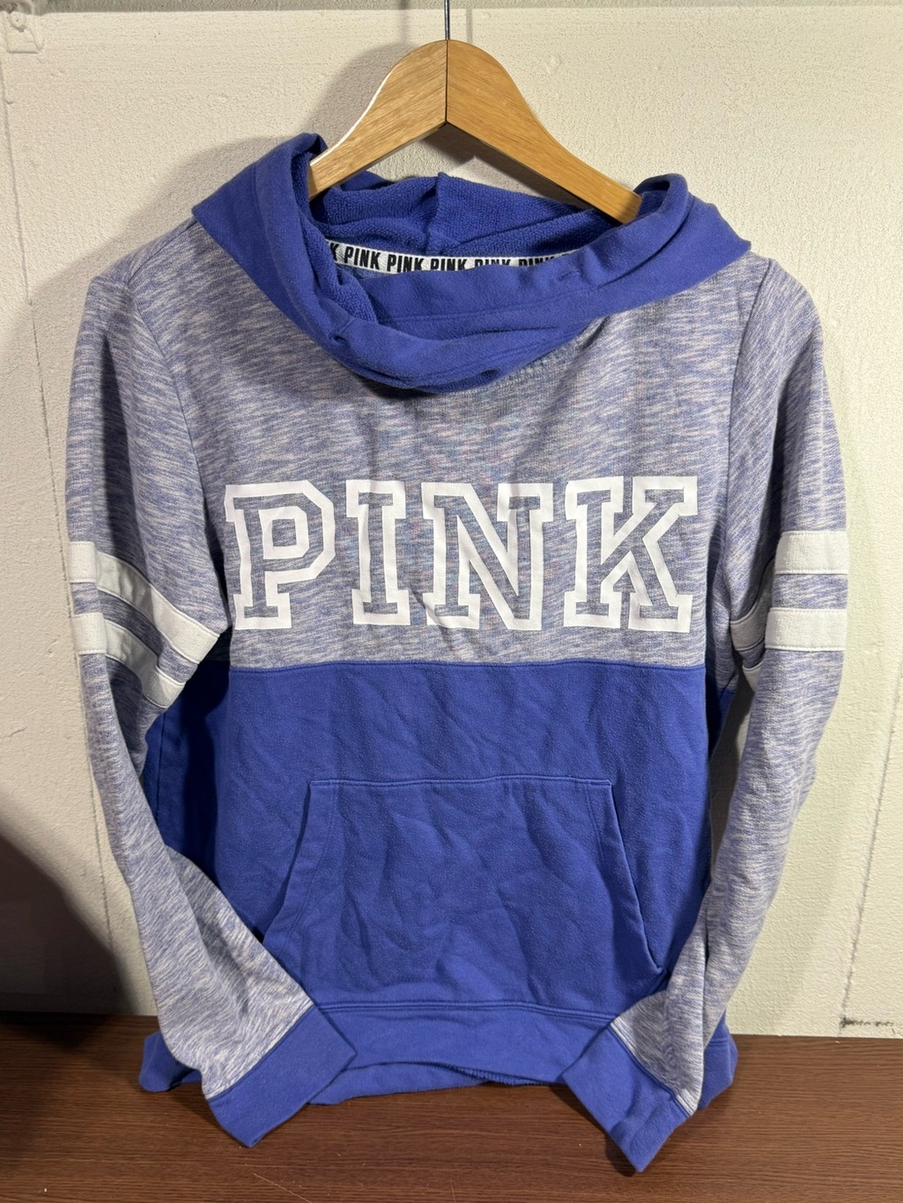 Victorias Secret PINK University Colorblock Hoodie Sz. M